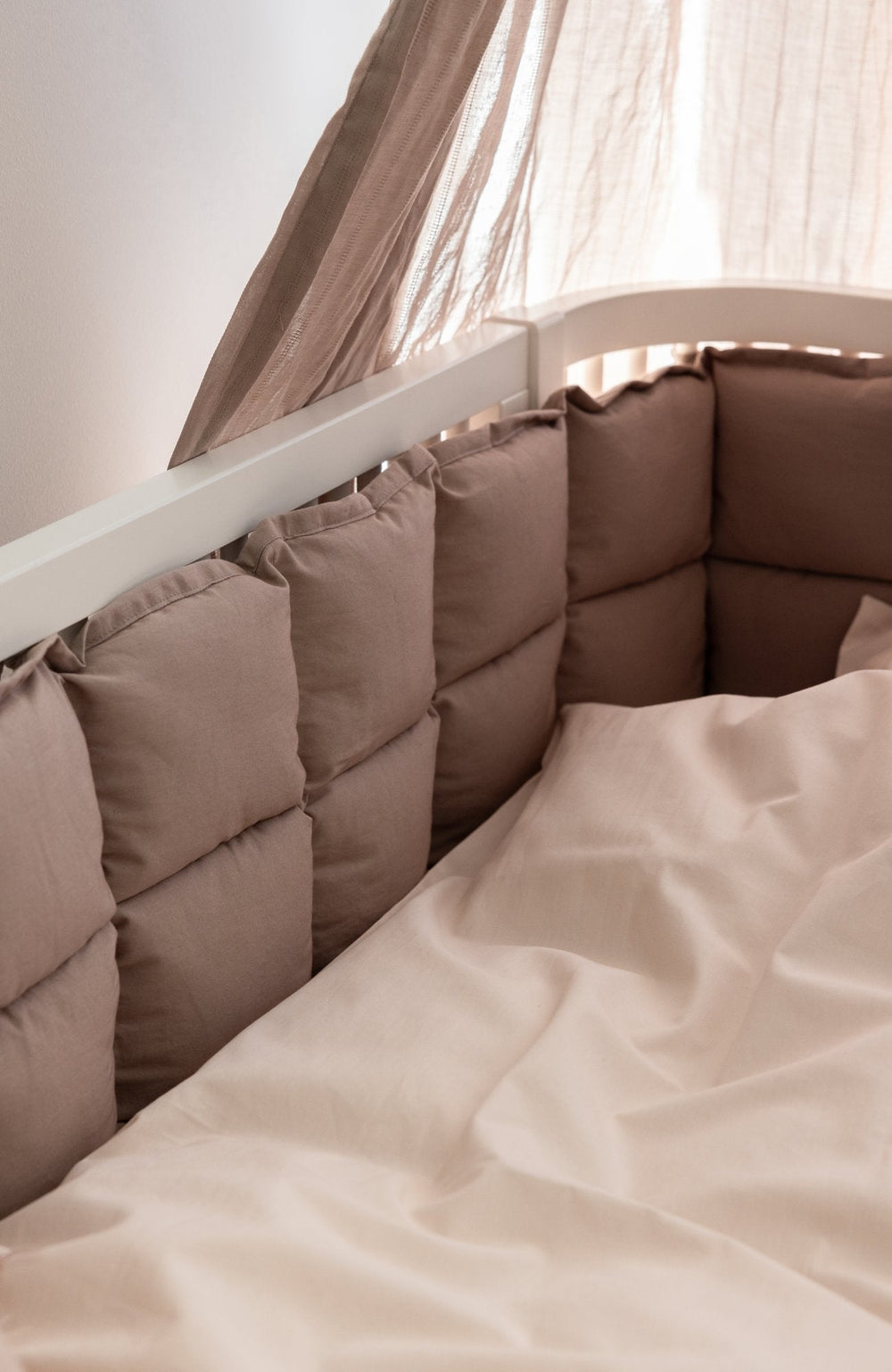 Spjälsängsskydd Kapok 360 cm - Jetty Beige - detalj 1