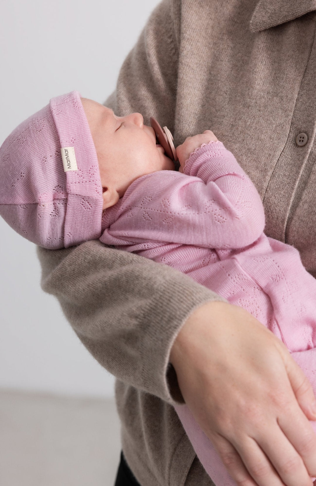 Aiko Wool Pointelle Hat - Soft Berry – detalj 4