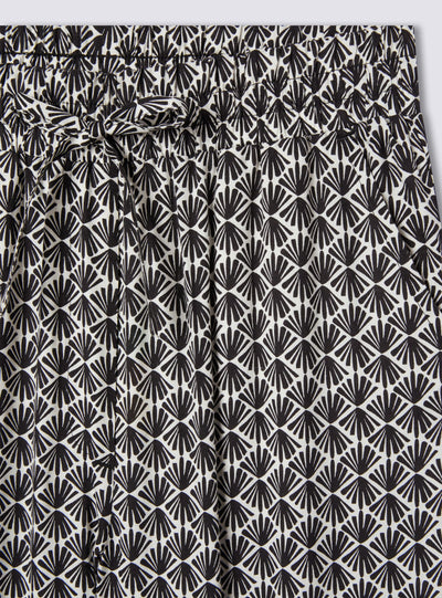 STILLG-SAB0073442001-S172-FULLBACK.jpg