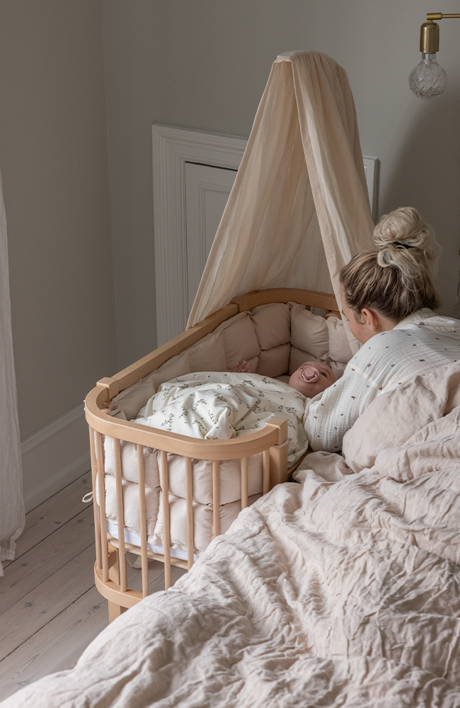 Mobile and Bed Canopy Holder - Classic White